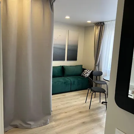 Tyzenhauzai Appartments Апартаменты *